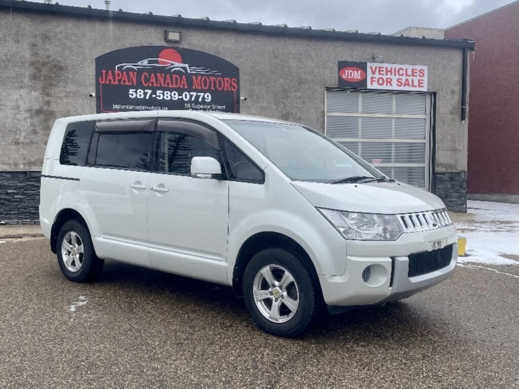 Japan canada motors | 2008 mitsubishi delica d5 4wd #3