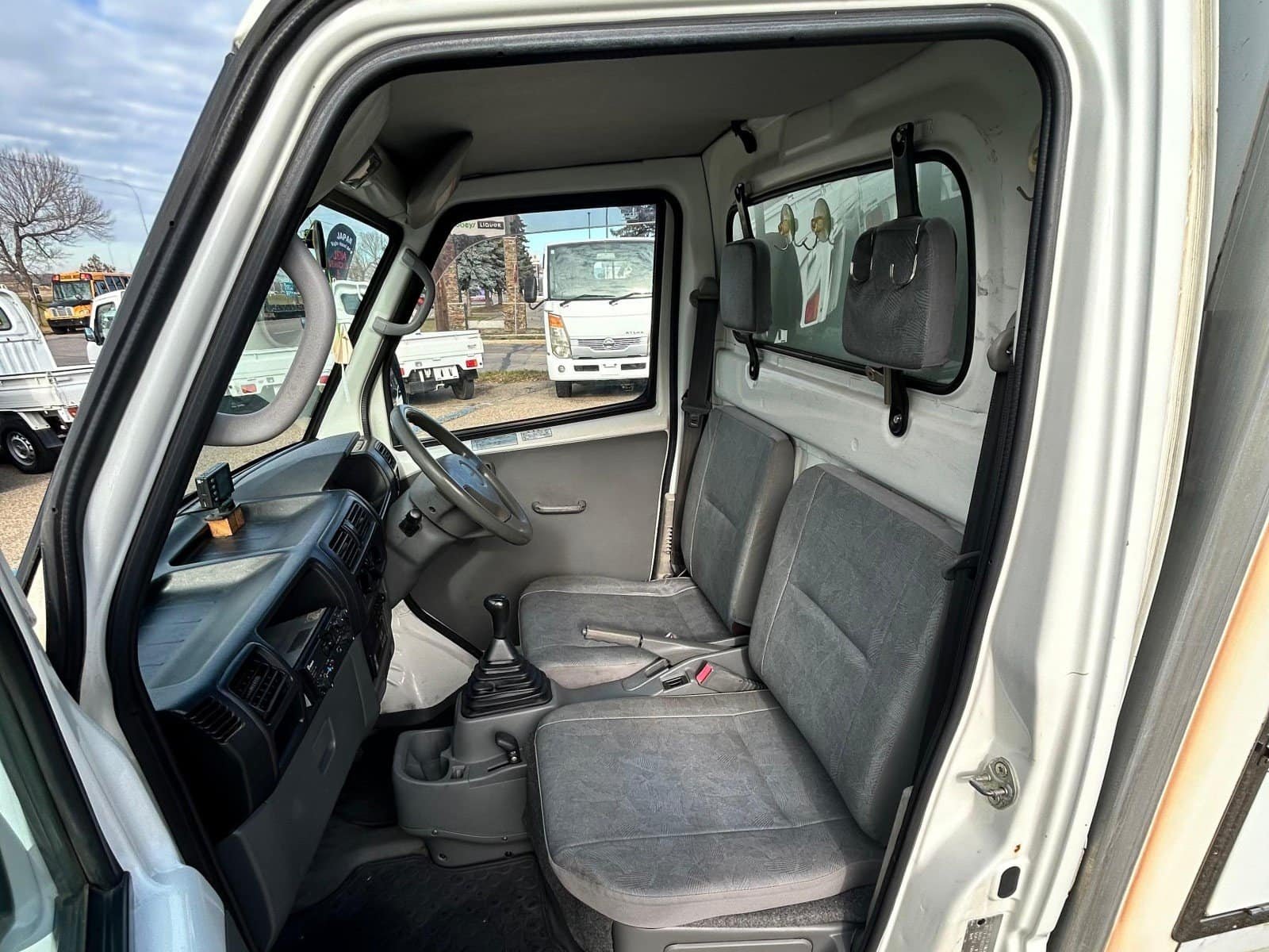 
								2008 Nissan Clipper Refrigerator Mini Truck 4WD #70 full									