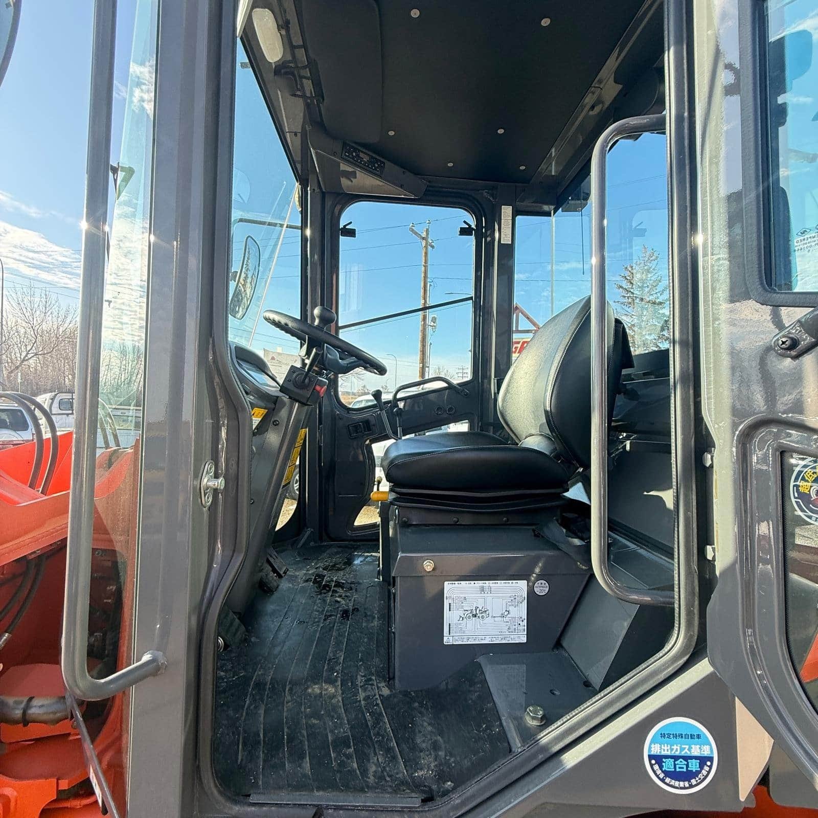 
								2010 Hitachi Wheel Loader 30HP #AA015 full									