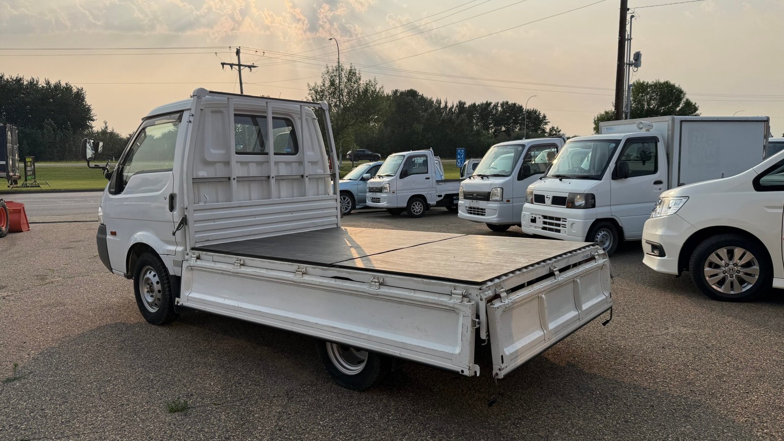 
								2006 Mazda Bongo #AA026 full									