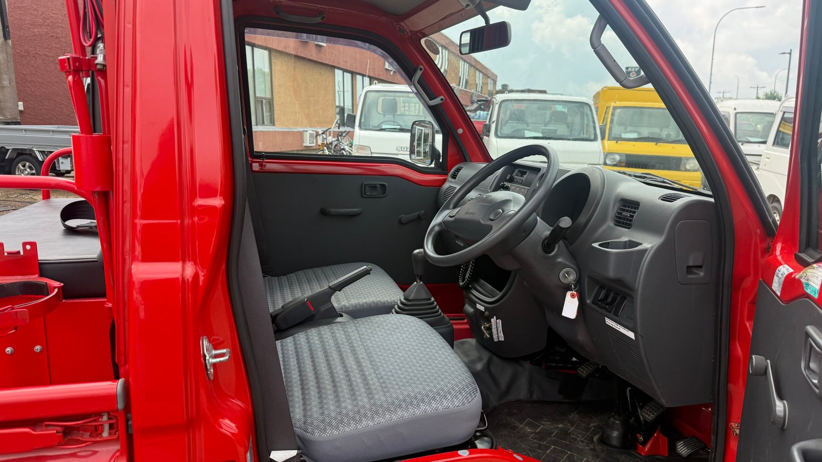 
								2005 Daihatsu Hijet Mini Fire Truck #AA025 full									