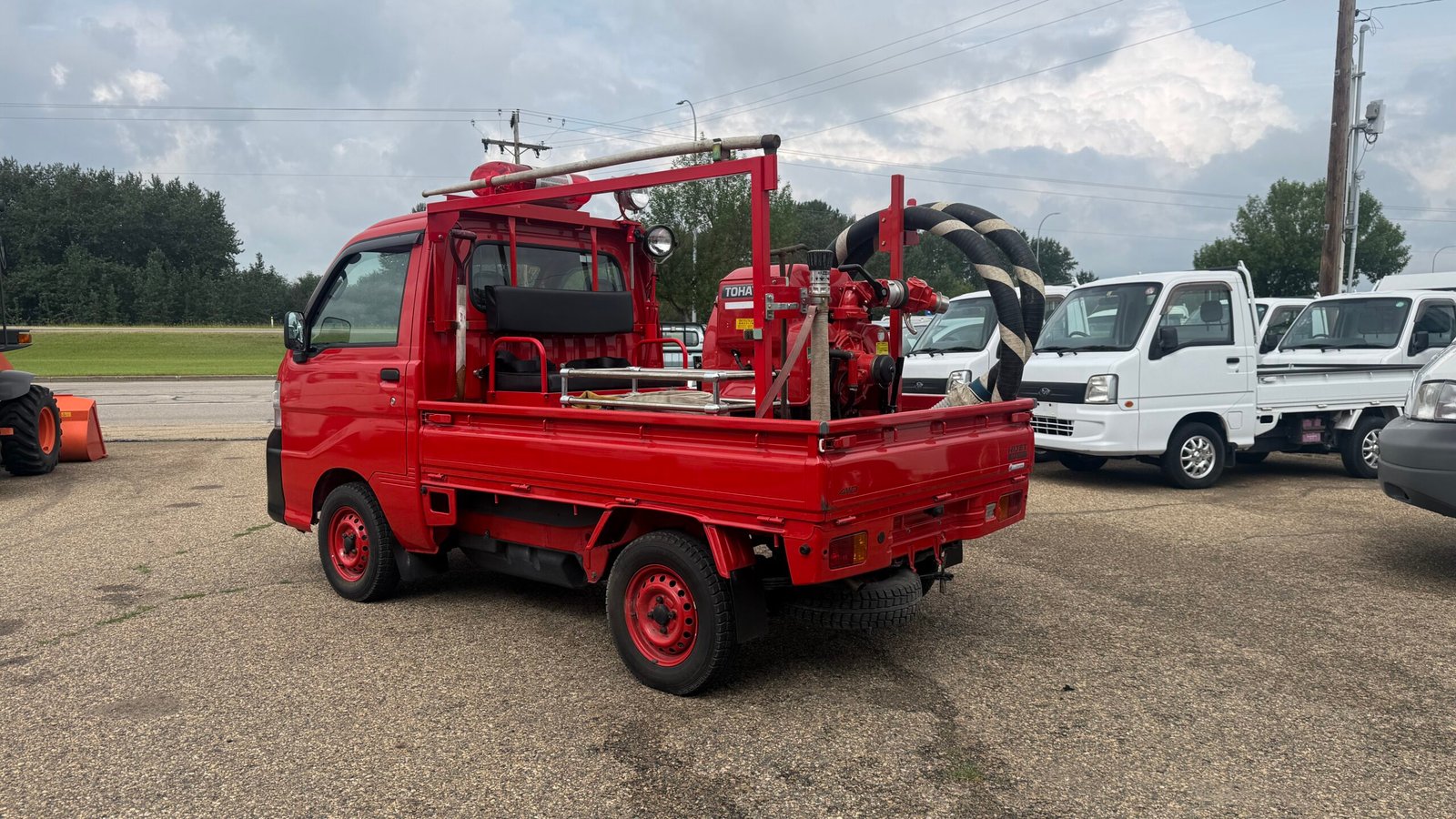 
								2005 Daihatsu Hijet Mini Fire Truck #AA025 full									