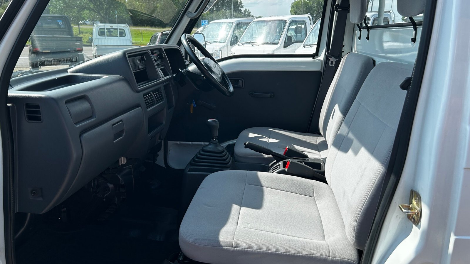 
								2004 Subaru Sambar 4WD Mini Truck #AA030 full									