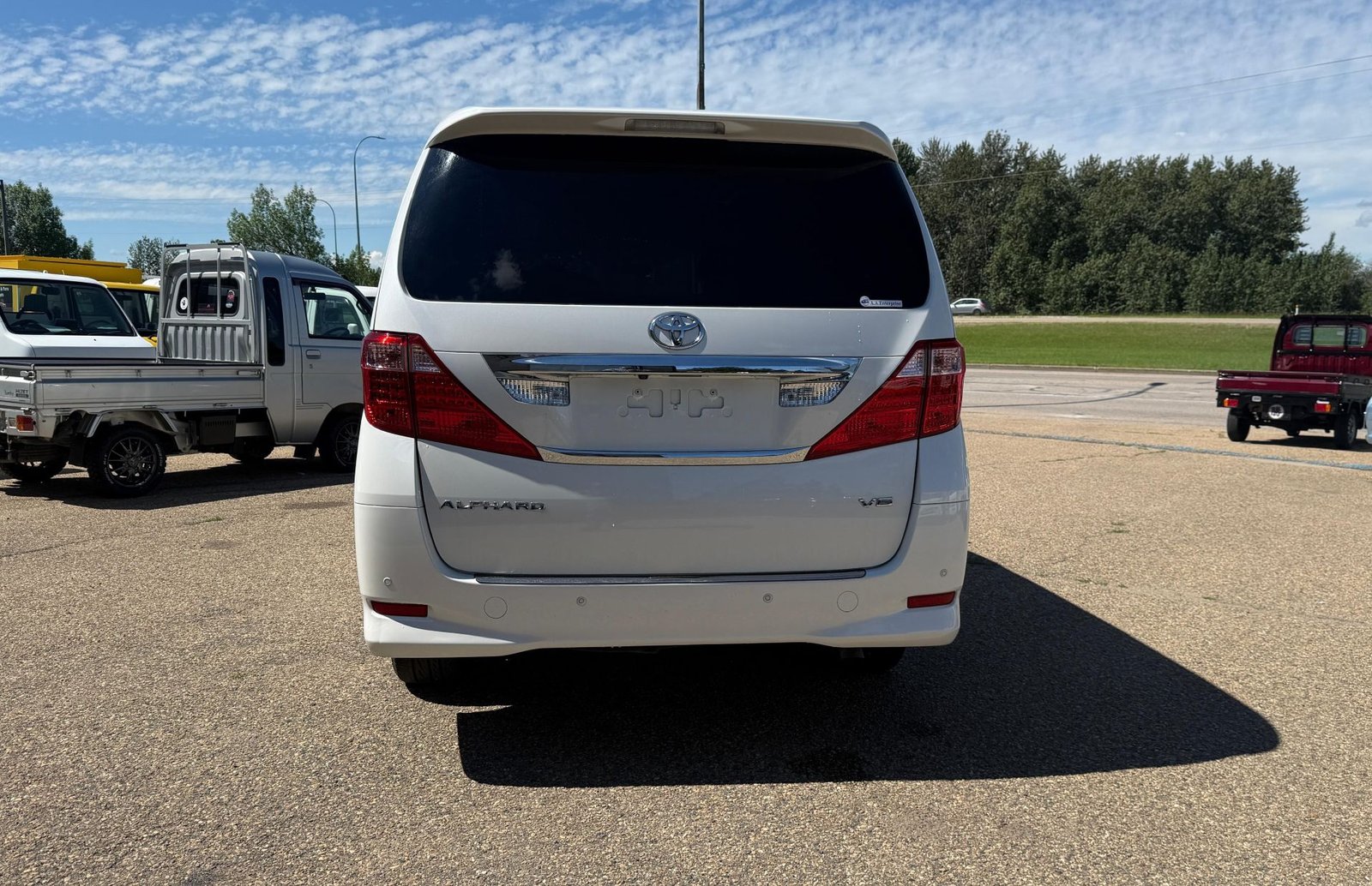 2011 Toyota Alphard JDM car for sale — photo 3 of 7
